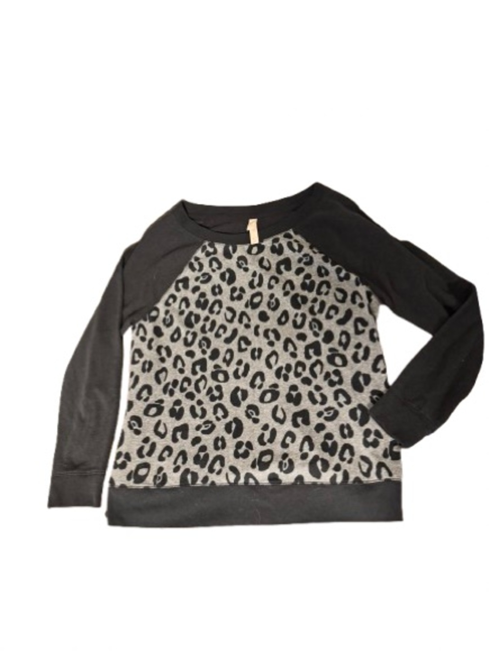 Xhilaration Gray Leopard Print Raglan Top with Black Accents-Size XL